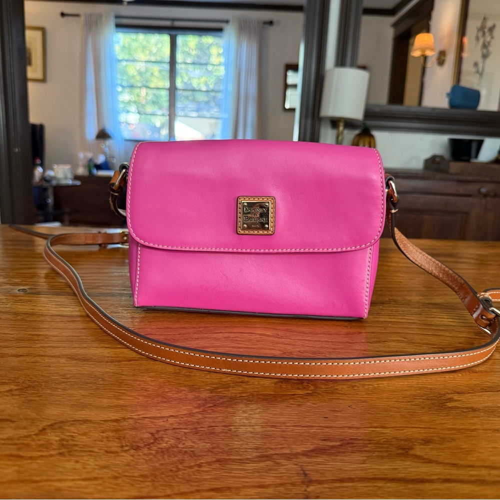 Dooney & Bourke Pink Shoulder Bag